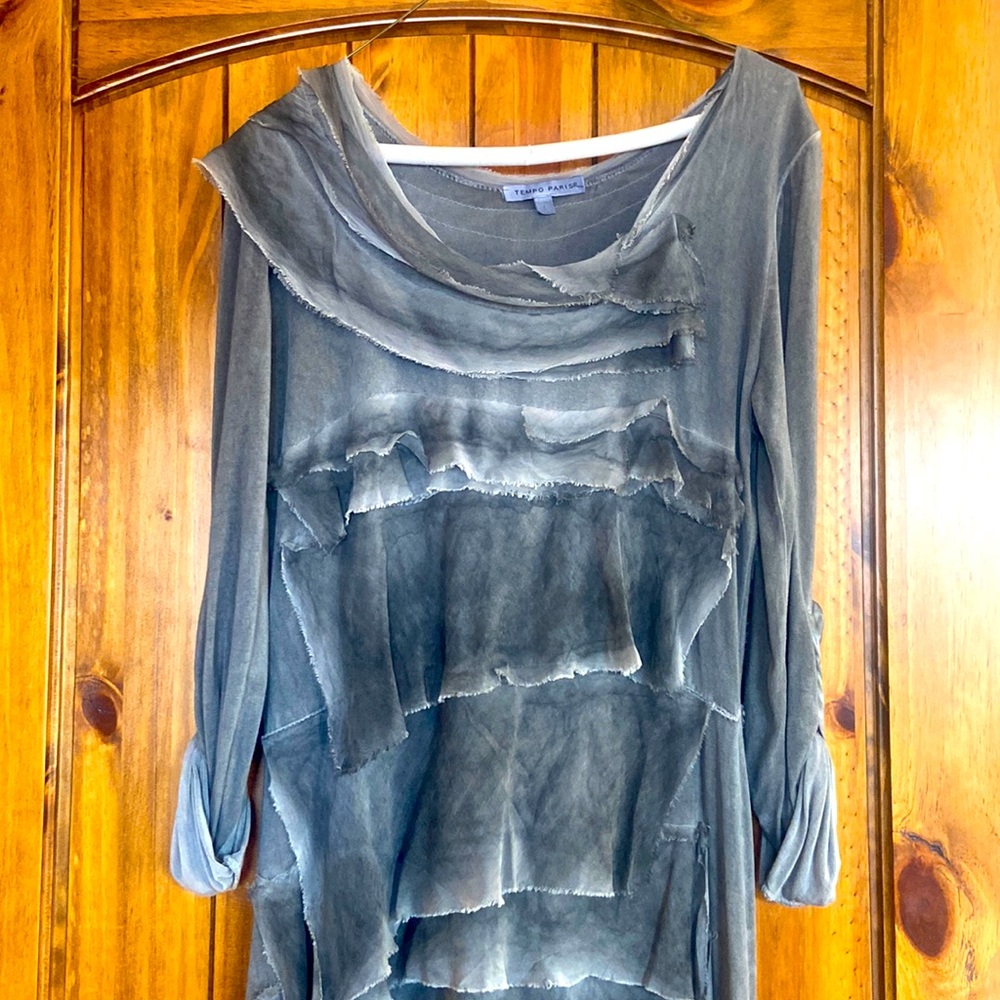 Long blouse or dress with layers